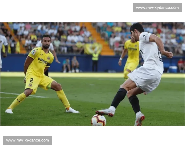 西班牙人主场迎战比利亚雷亚尔争夺关键联赛积分悬念十足的焦点之战 西班牙人主场迎战比利亚雷亚尔争夺关键联赛积分悬念十足的焦点之战