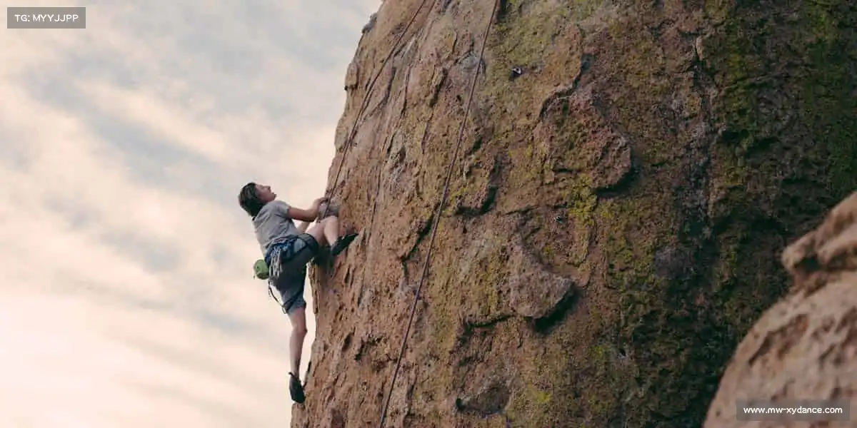 <strong>XCsport</strong>⚽️用激情点燃球场，让梦想在奔跑中起飞！